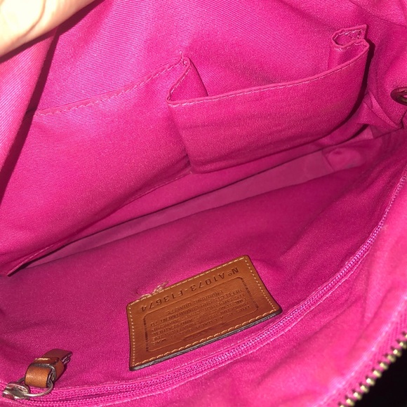 Coach cross body bag - Picture 2 of 3